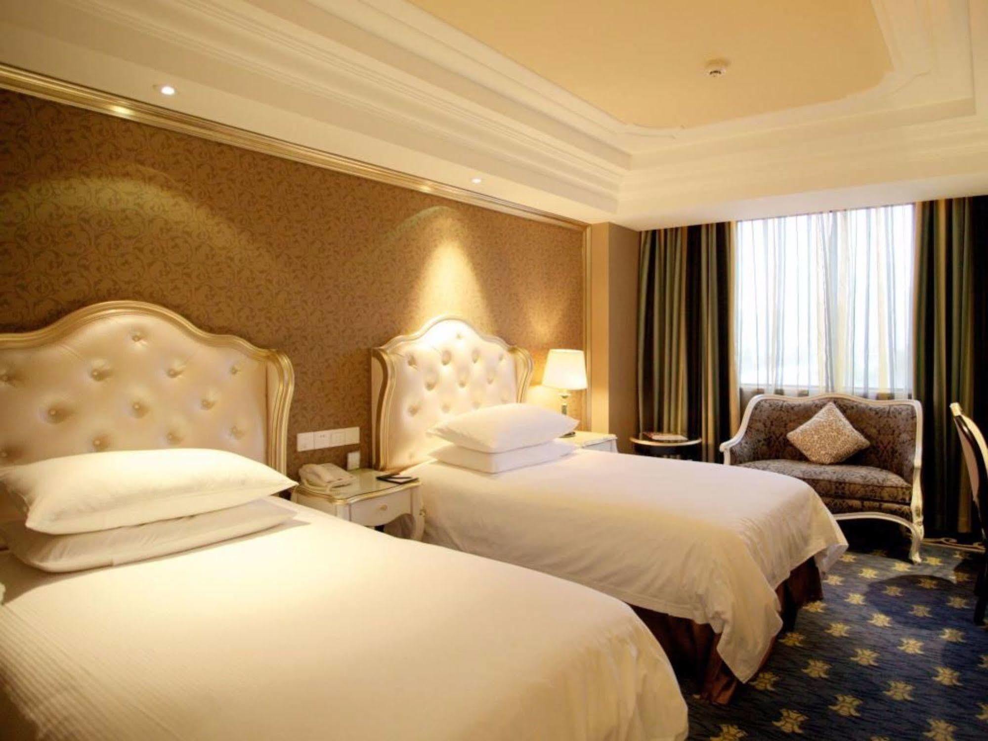 Jingli Hotel Нанкин Екстериор снимка