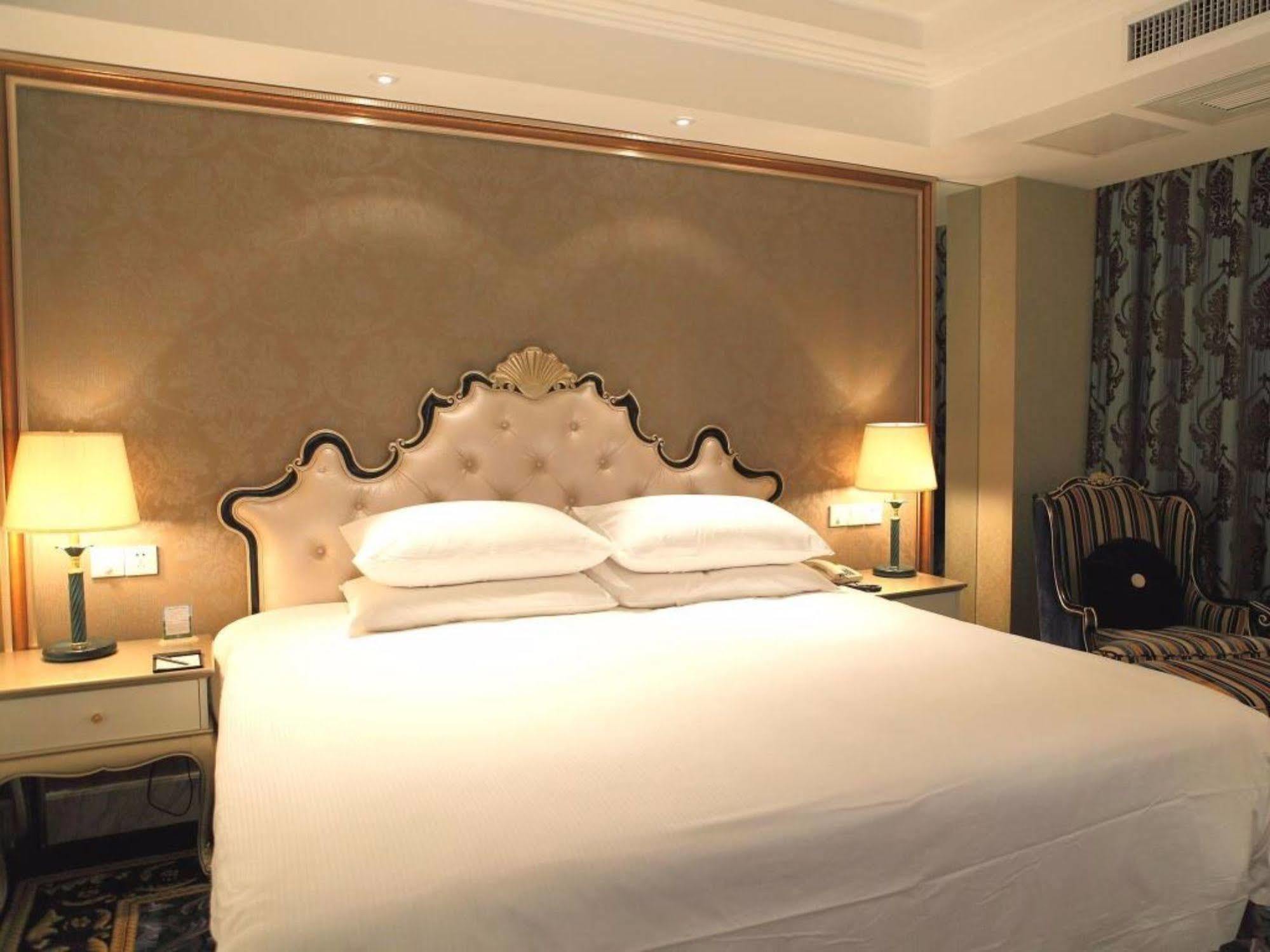Jingli Hotel Нанкин Екстериор снимка
